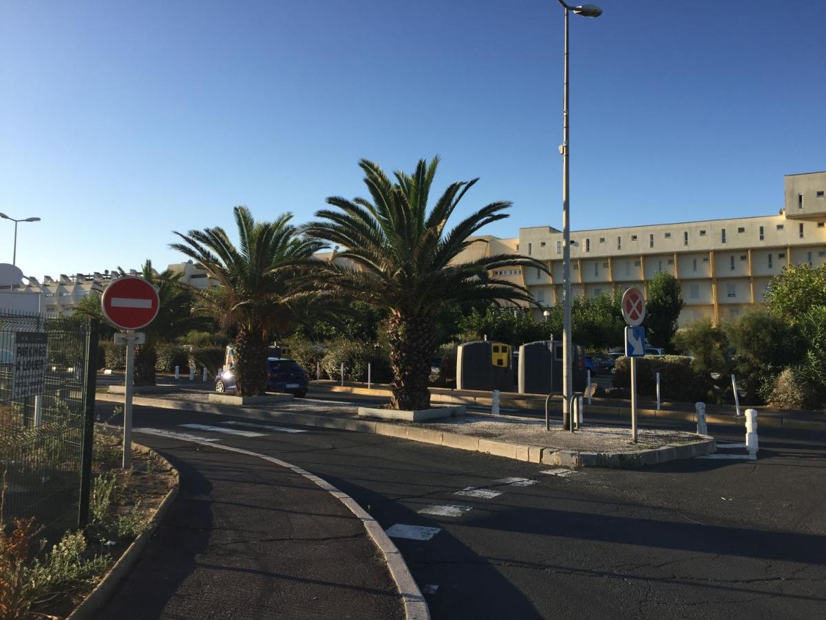 Nid douillet dans les coursives du village naturiste du cap d agde Extérieur photo