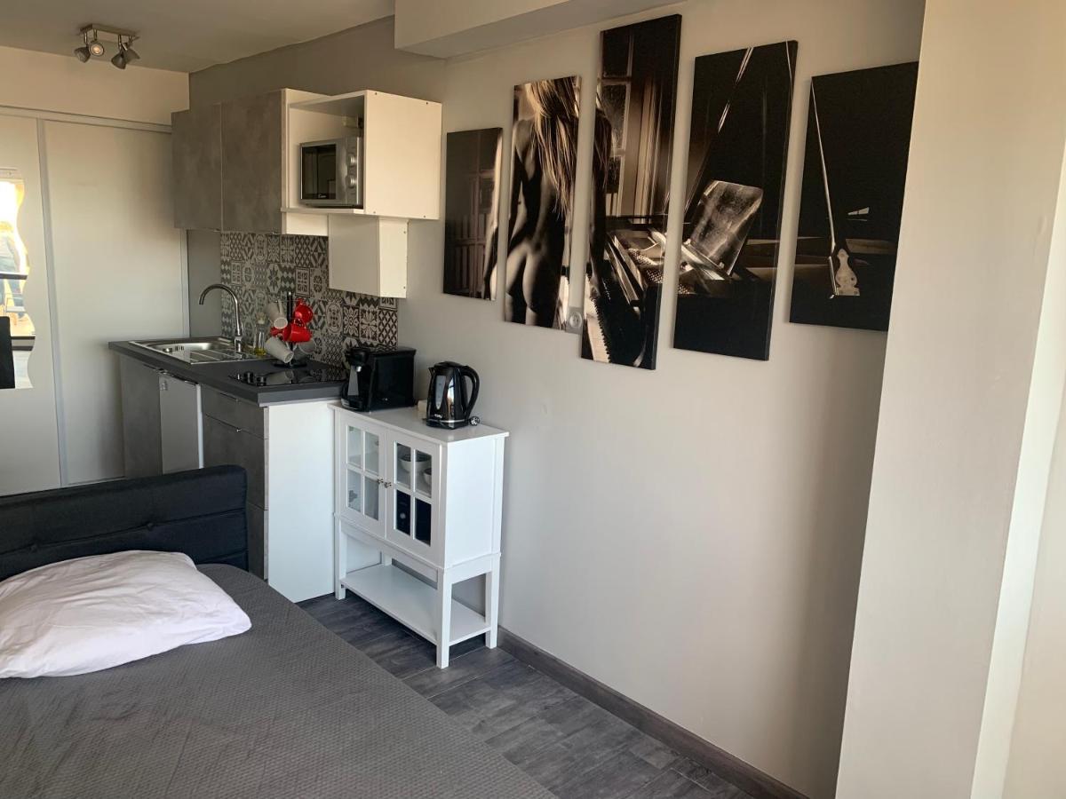 Nid douillet dans les coursives du village naturiste du cap d agde Extérieur photo